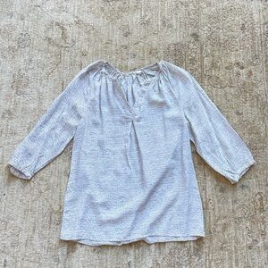 100% Silk Delicate White and Light Gray Patterned Blouse for Women